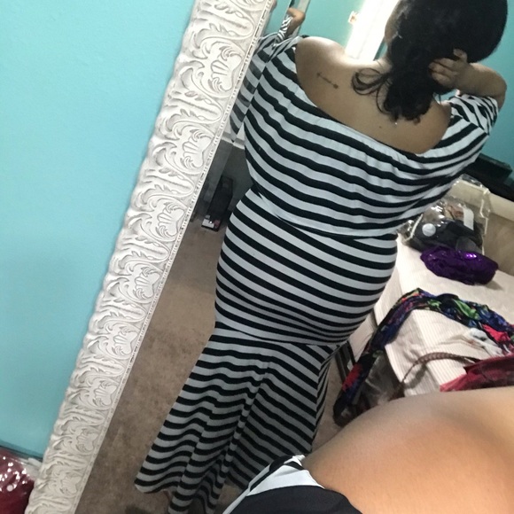 Dress - Picture 2 of 3